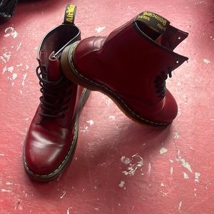 Dr martens boots mens sz 9